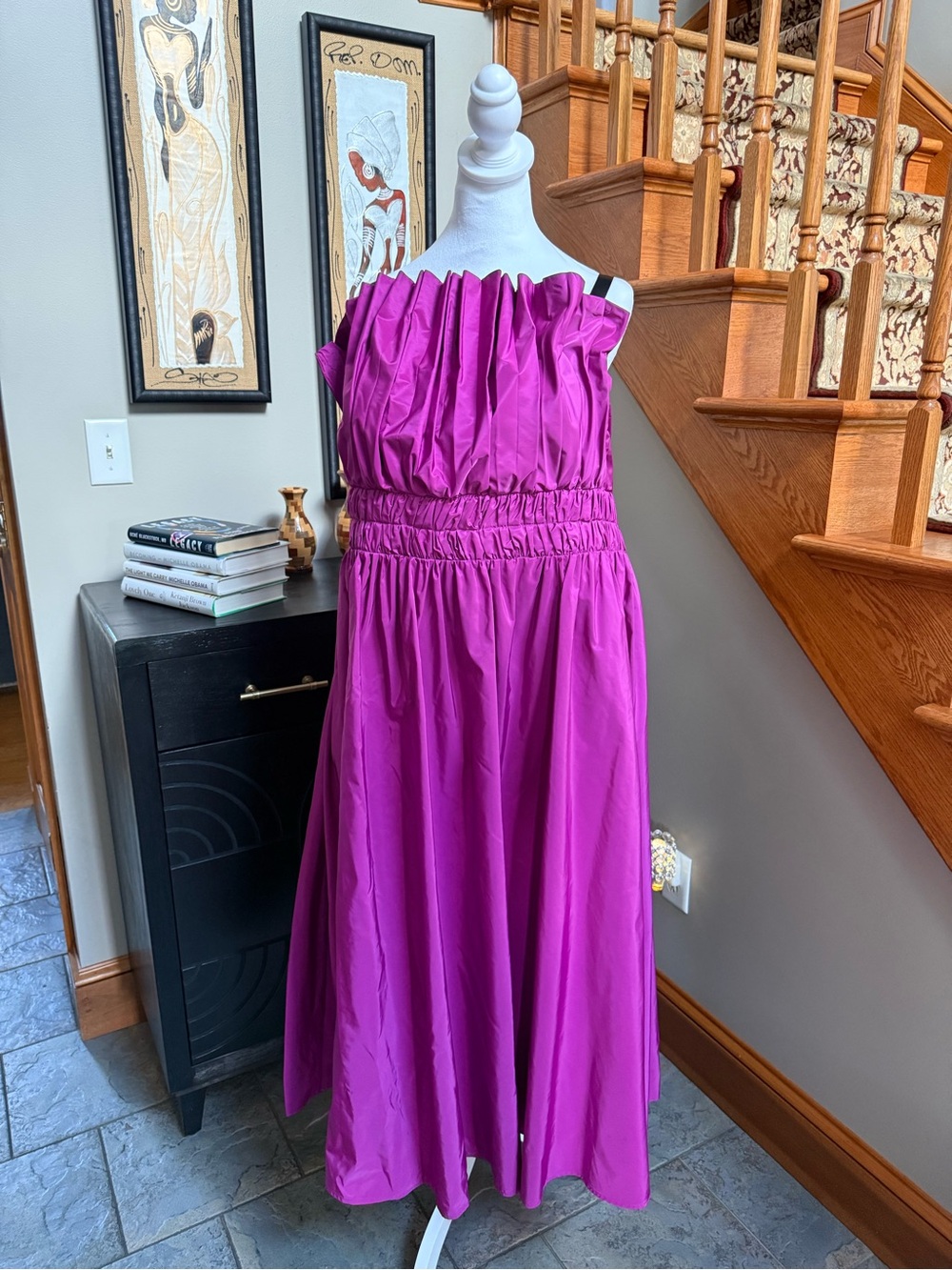 Women’s Fuchsia Pleated Ruffle Neckline Midi Dress